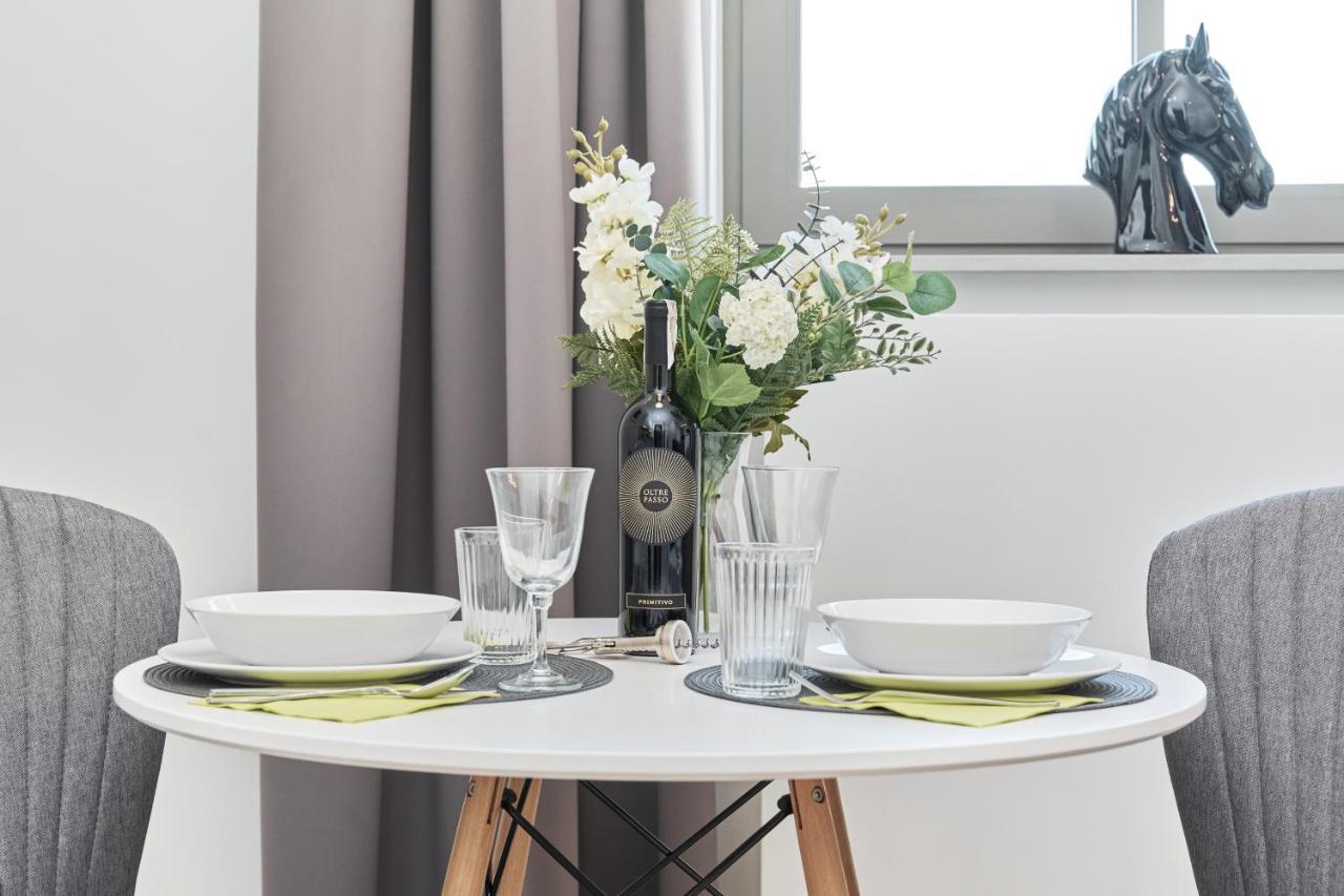 Eleganckie Studia Wyspa Slodowa By Noclegi Renters Wrocław Eksteriør billede