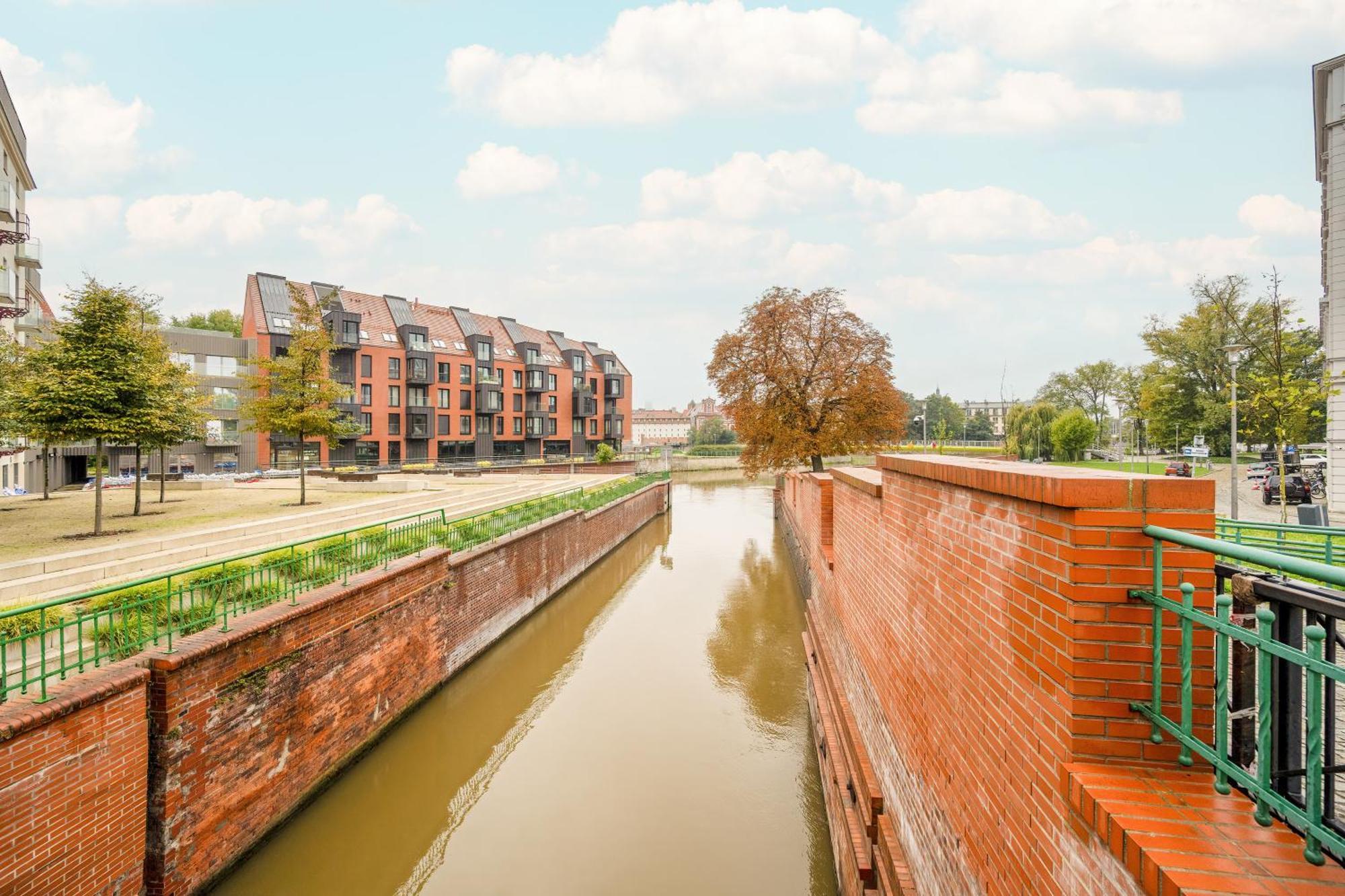 Eleganckie Studia Wyspa Slodowa By Noclegi Renters Wrocław Eksteriør billede